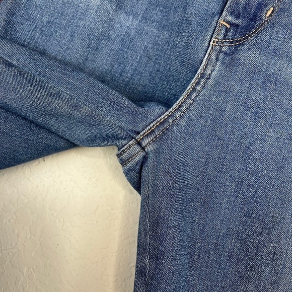 Levi's Women's 721 High Rise Tapered Skinny Ankle Jeans Runner Up Logo Size 29 - Picture 5 of 9